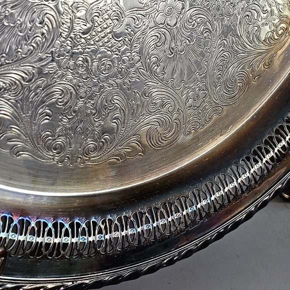 Antique WM Rogers Silver Plate Round Tray 4172, Round Serving Tray, Aged Patina - Picture 11 of 15